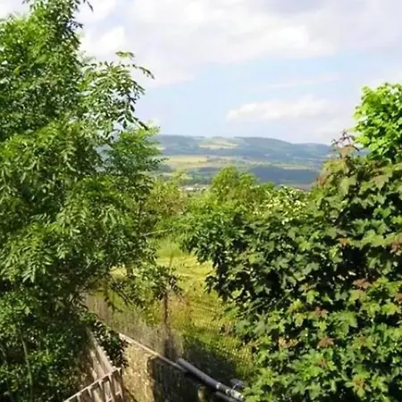 Maison De 2 Chambres Avec Jardin Clos A Victor Et Melvieu