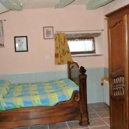 بيت للعطل Maison De 2 Chambres Avec Jardin Clos A Victor Et Melvieu *