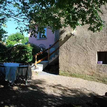 Maison De 2 Chambres Avec Jardin Clos A Victor Et Melvieu *